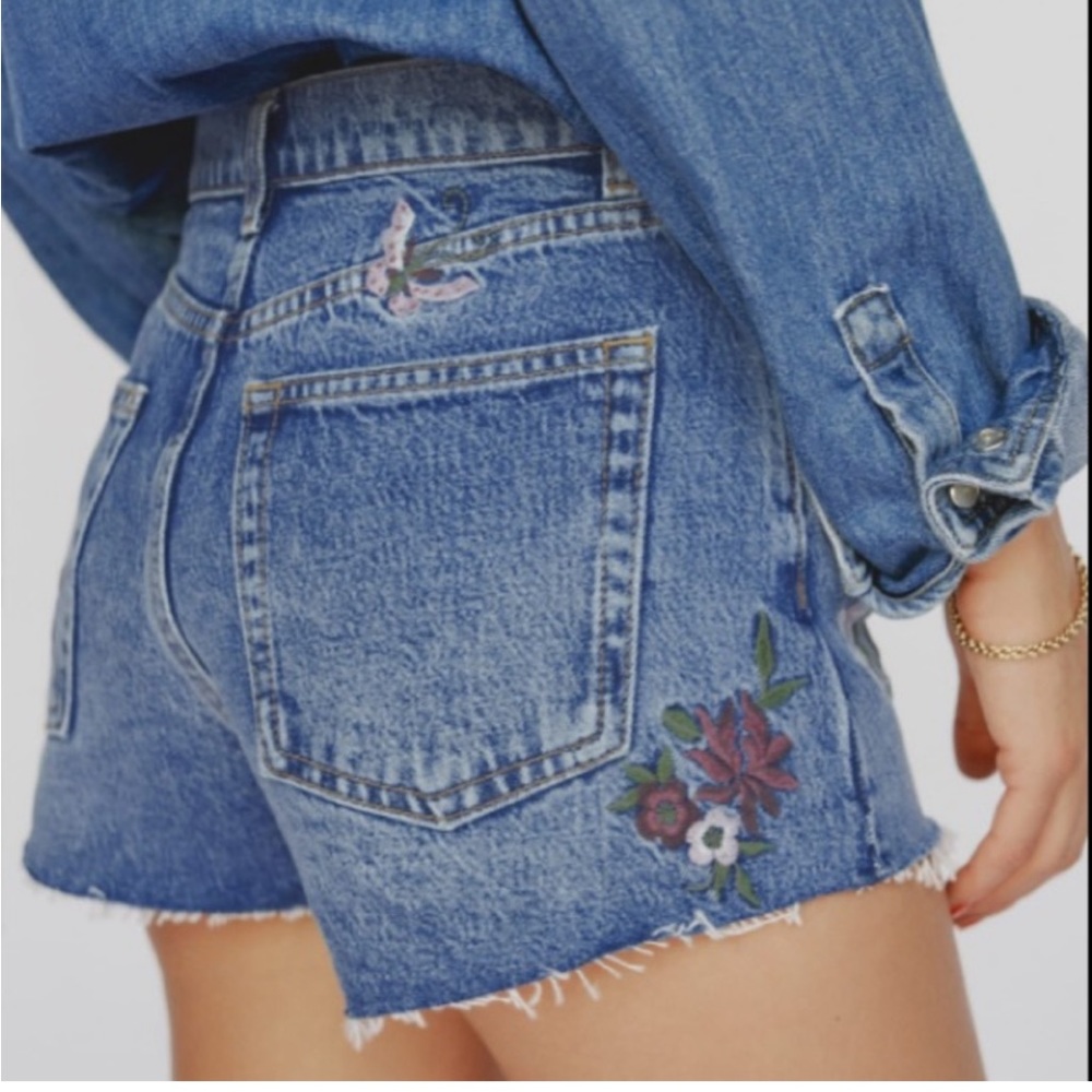 Reformation Cynthia High-Rise Embroidered Shorts size 23 - Picture 4 of 11